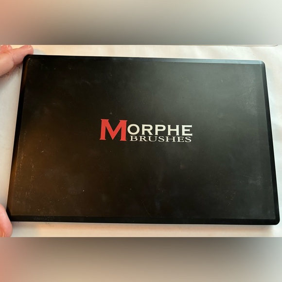 Lot of collectible makeup from YouTubers! - Picture 9 of 14